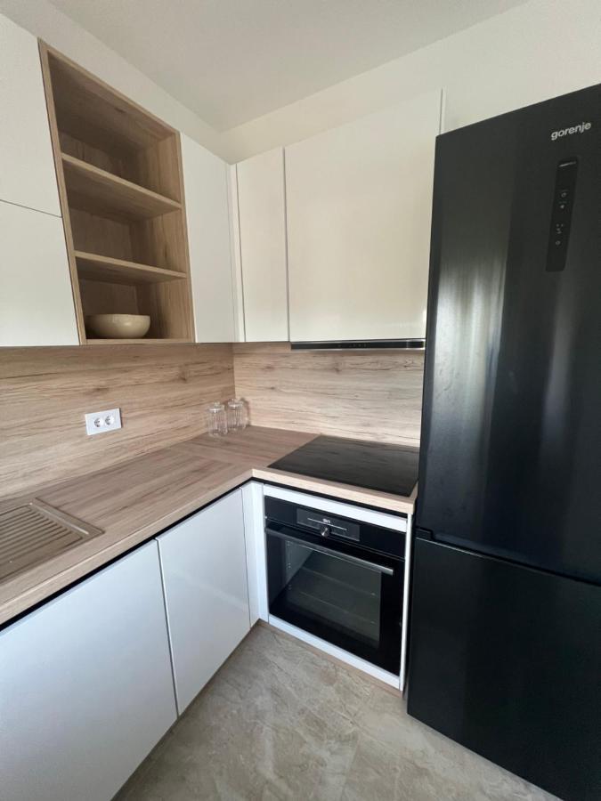 Modern Home Ula 브르토니글라 외부 사진
